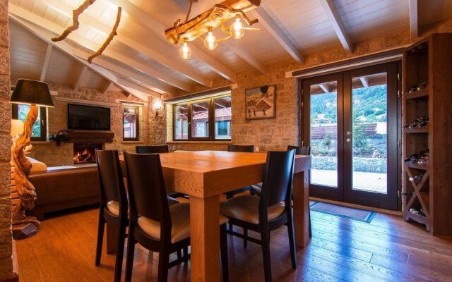 Aelia Livadi Chalet