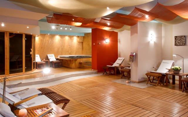 Crystal Palace Boutique Hotel