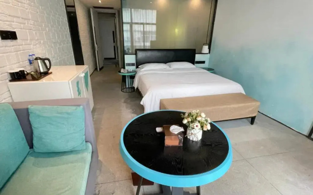 YueLanwan Seaside Resort Hotel