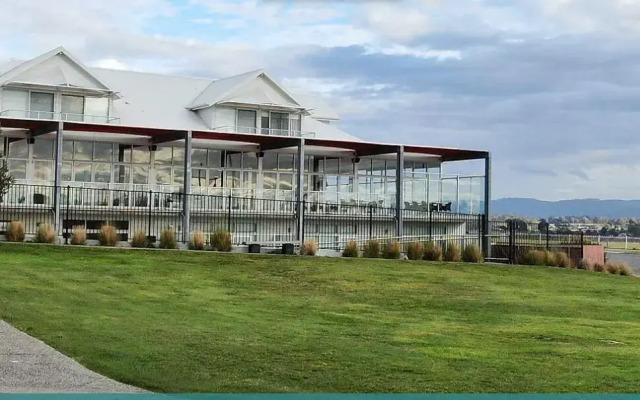 York Cove Hotel