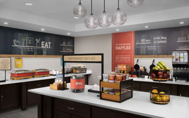 Hampton Inn & Suites Durham/North I-85