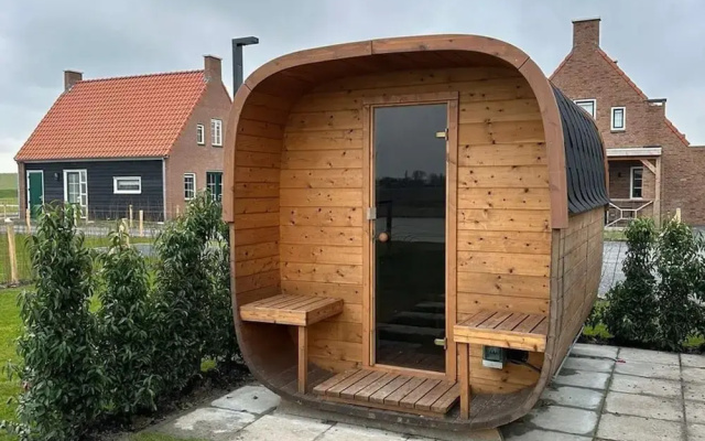 Villa With hot tub and Sauna, on a Holiday Park