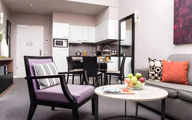 Adina Apartment Hotel Berlin CheckPoint Charlie
