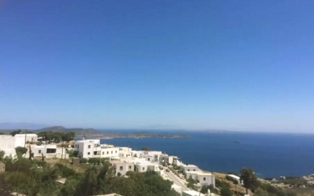 Stunning, 4 Bedroom House On Patmos With Beautiful Sea Views 1.5Km Fro