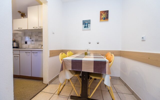 A5 Cozy Apt. With big Garden, Balcony & Grill