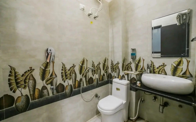 Hotel The Rajfort By OYO Rooms