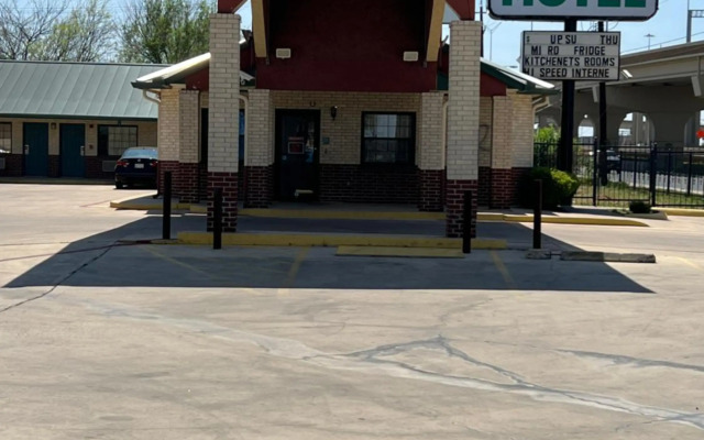 Country Inn Motel