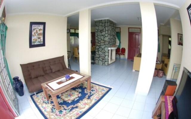 Villa ChavaMinerva Bata - Ciater