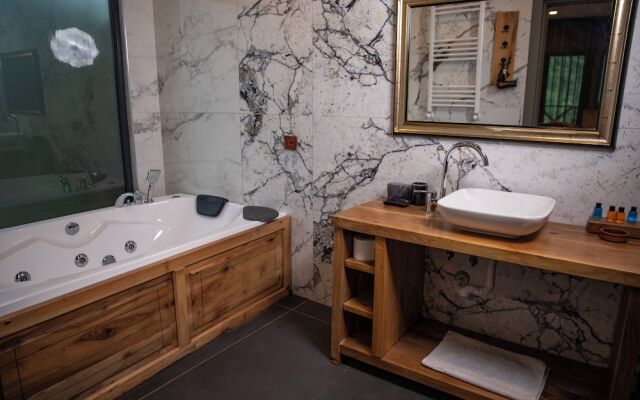 The Canyon Kartepe and Restoran