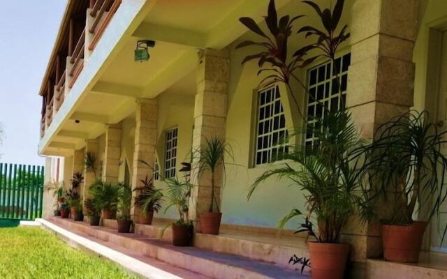 Hotel Laguna Encantada