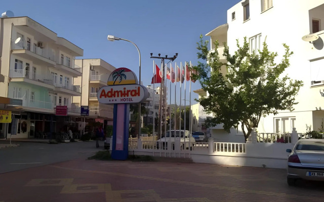 Admiral Hotel
