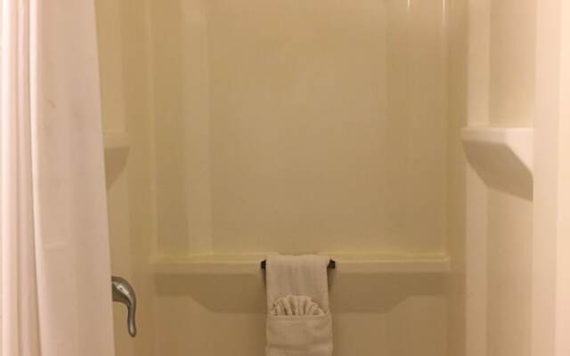 Rodeway Inn Mid Town