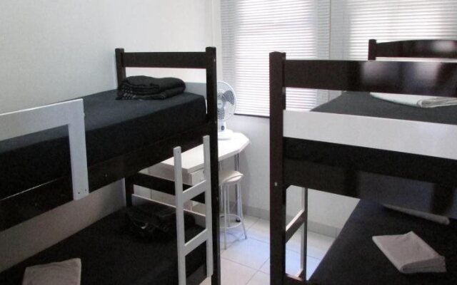 Laranja Mecânica Hostel & Pousada