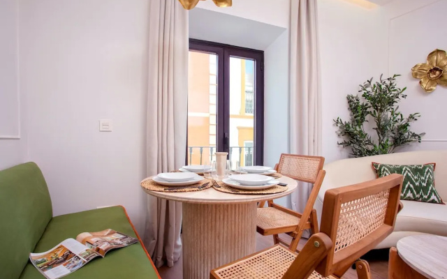 Apartment With Pool in Seville Gamazo Terrace II