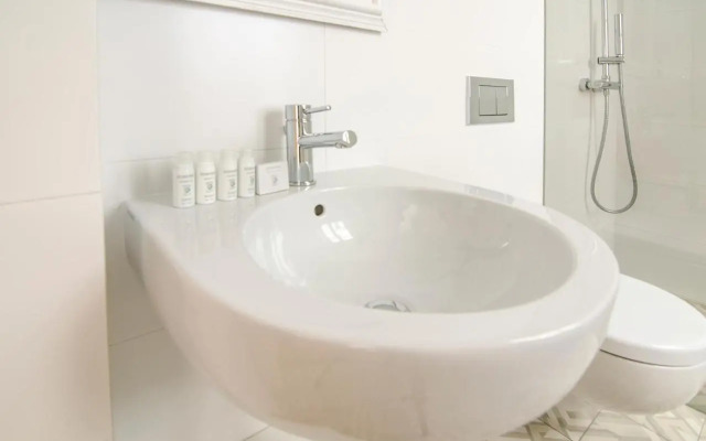 Unique Apt 250M From The Charles Bridge