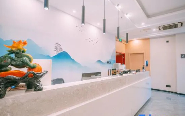 Qingmu Selected Hotel (Qingjiang Road Jianye Wuyue Plaza Store)
