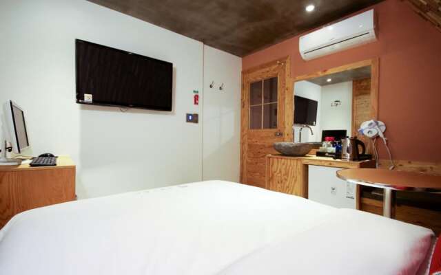 Busan Daeyeon-dong Kkum