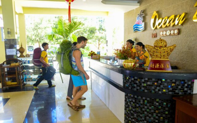Ocean Blue Ngwe Saung Beach Hotel