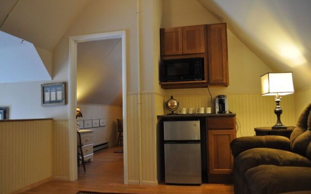 Victorian Inn & Carriage House