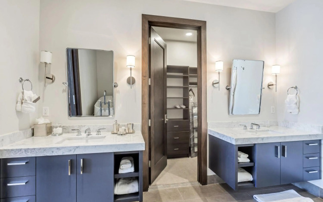 Stein Eriksen Residences