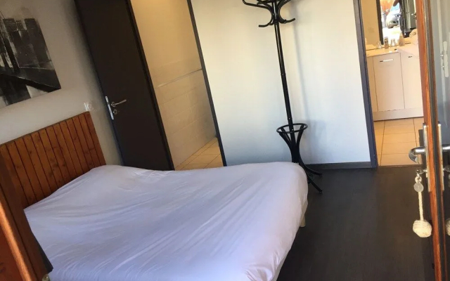 The Resid For Calixte