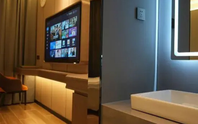 Dehui Qiantang Elegant Restaurant Business Hotel