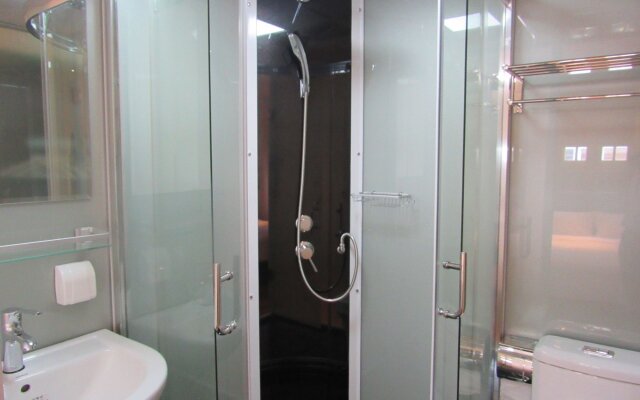 Capsule Pod Boutique Hostel (SG Clean Certified)