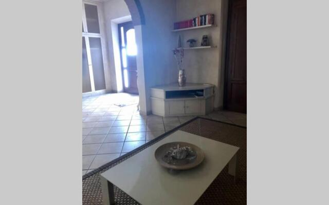 Bella casa vicino alla grotta giusti.