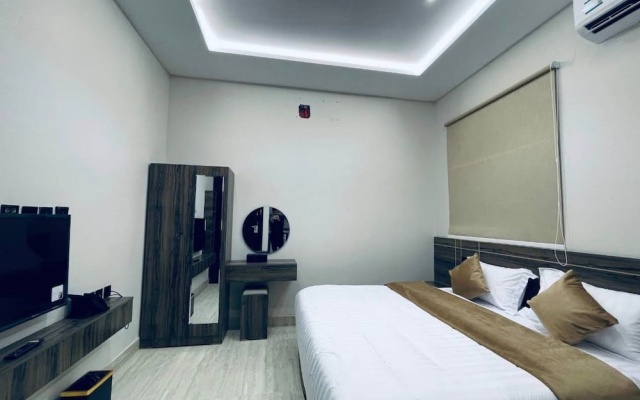 Calm Serviced Apartments 3