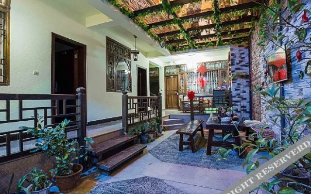 Two Cattle Inn Lijiang