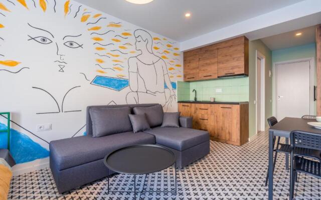 Twin Apartments 2