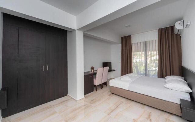 N Hotel