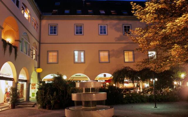 Hotel Goldener Brunnen