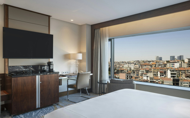 Conrad Istanbul Bosphorus