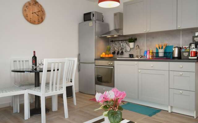 Apartment 1811