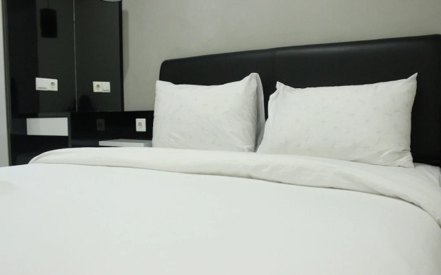 Direct Access to Pool 2BR Apartment at Parahyangan Residence