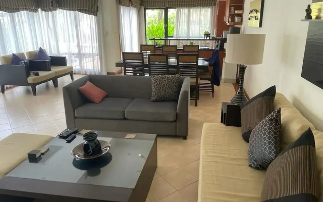 Beautiful 3-bed Villa in Cherngtalay, Thalang
