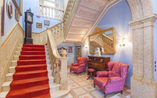 The Romantic Suites & Garden Guest House - Adults Only