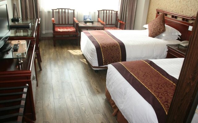 Huguang Hotel