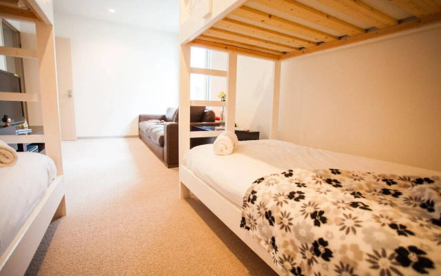 Yutaka Townhouse