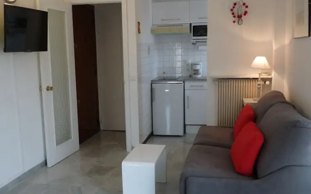 Marie Antoinette Studio