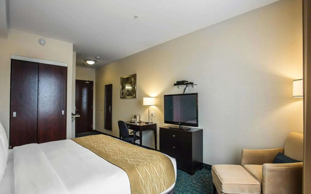 Comfort Hotel Bayer's Lake