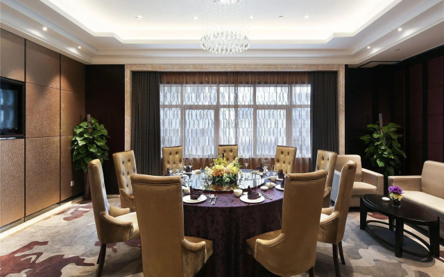 Yiwu Zhonglian Kaixin Hotel