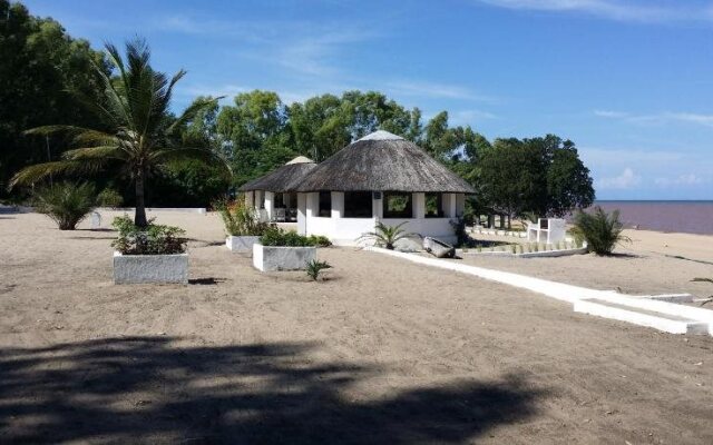 Fish Eagle Bay Lodge