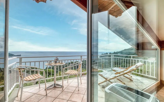 Villa Luce del Sol with Pool - L