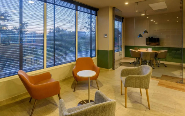 City Express Plus by Marriott Bogota Aeropuerto