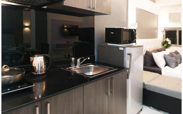 Les Luxe Rooms - Symphony Tower 2