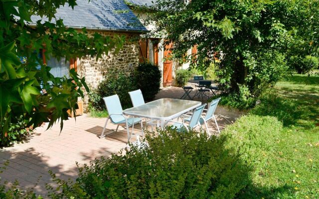 House Between River and Ocean With Pretty Garden in Brittany