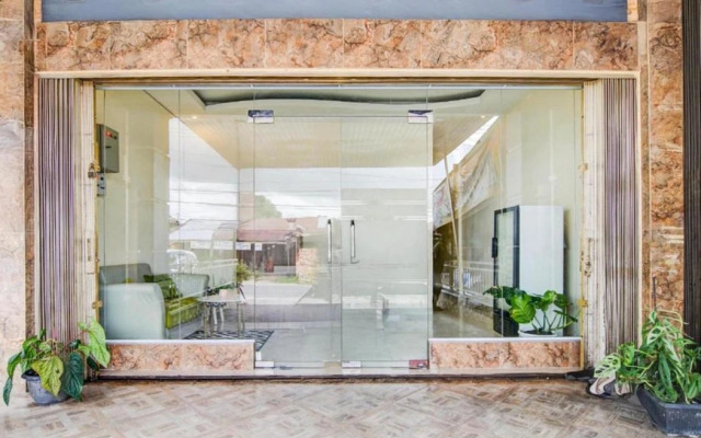 Capital O Pusat Kota Pekanbaru Near Mall Living World Formerly Radja Homestay