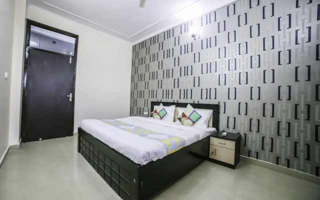 Oyo Home 17383 Elegant 3bhk